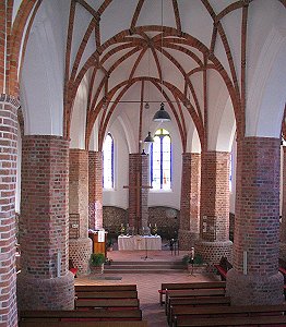 kirche4.jpg (30373 Byte)